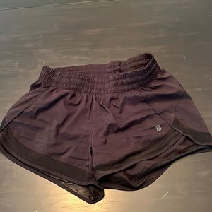 Athleta Mesh racer Run Shorts size XS